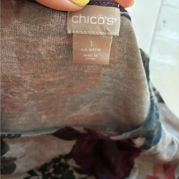 Chico's Rose Tunic Top High Low Grey Floral Size 1 Medium Kangaroo Pocket - Picture 7 of 8